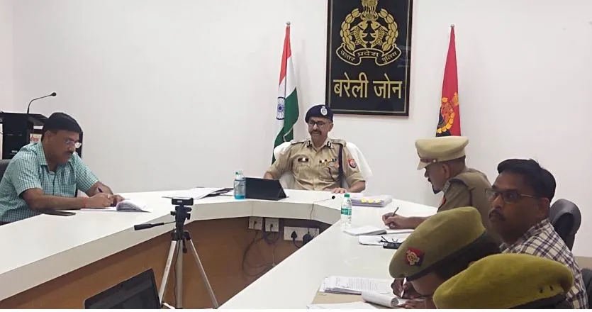 पीलीभीत: एडीजी बरेली ने वीडियो कॉन्फ्रेंसिंग कर की मीटिंग, कहा- किसी कीमत पर नहीं होनी चाहिए गोकशी