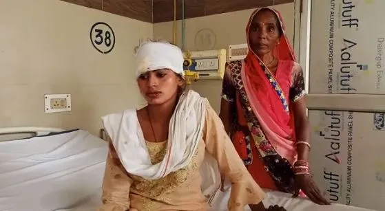 बरेली: नामकरण के दौरान भरभरा कर गिरा सीमेंट की चादर का शेड, बच्ची की मौत, कई घायल