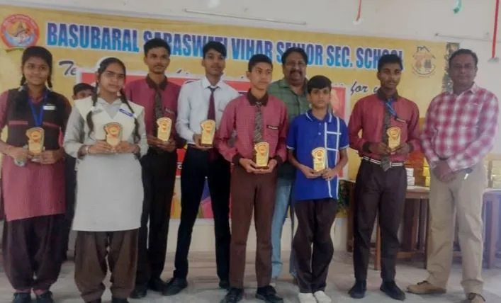 बरेली: भारत विकास परिषद ने किया ‘भारत को जानो’ प्रतियोगिता का आयोजन, पुरस्कृत हुए छात्र