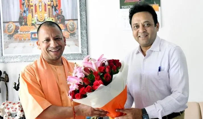 UP सरकार में सबसे ‘ताकतवर’ अफसर बनें IAS संजय प्रसाद, कहे जाते हैं डाटा मैन, जानिए इनके बारे में