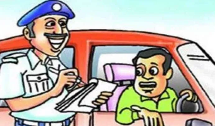 पीलीभीत: मैजिक से कुचलने से बचे चेकिंग कर रहे टीएसआई, गलत रुट पर जाता देख पुलिस ने रोका