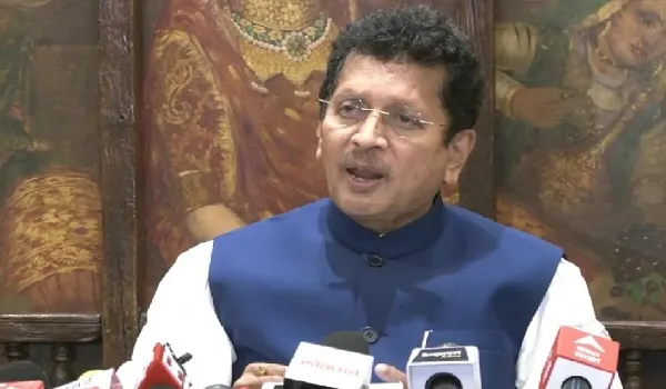 हाईकोट के आदेश के खिलाफ सुप्रीम कोर्ट नहीं जायेगा शिवसेना शिंदे गुट: केसरकर