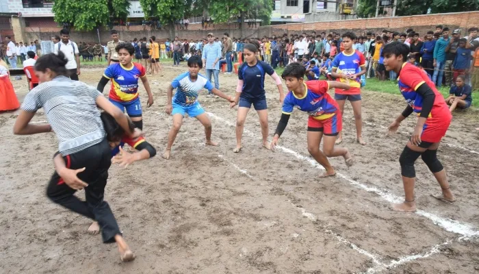 कन्नौज: हीरालाल कॉलेज में जनपद स्तरीय कबड्डी प्रतियोगिता संपन्न