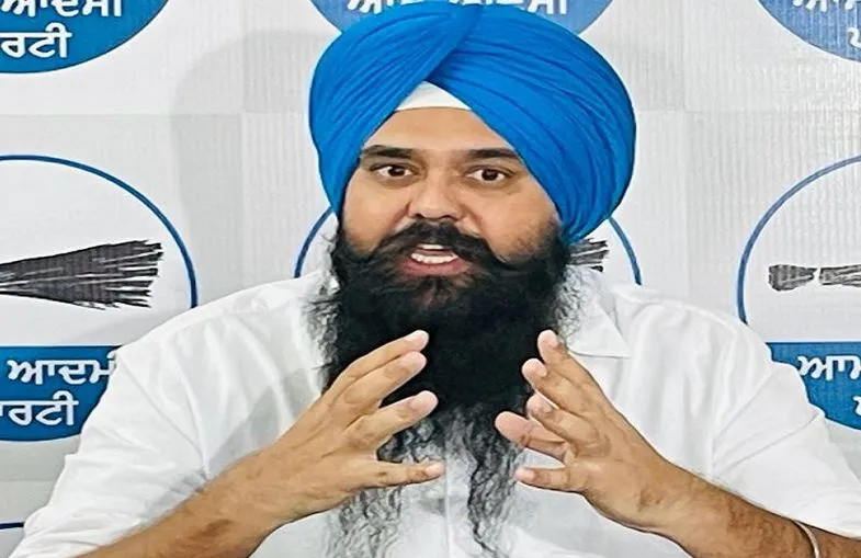 ‘आप’ सरकार ने पंजाब में छह महीने में जो किया, पिछली सरकारें दशकों में नहीं कर पाईं: मलविंदर सिंह कंग