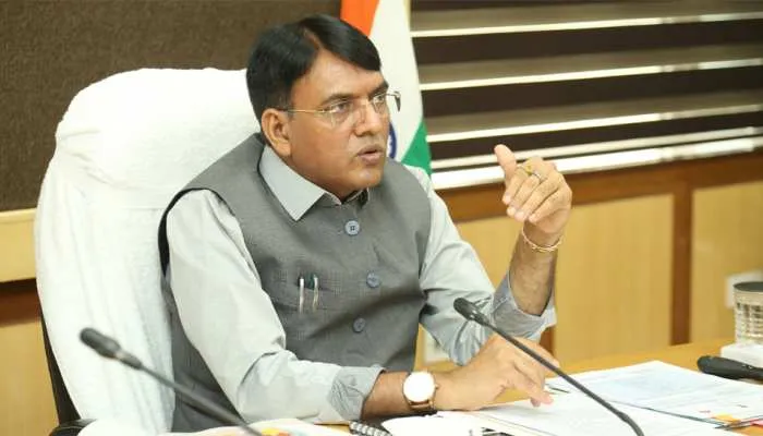 सीजीएचएस स्वास्थ्य केन्द्रों की संख्या में तीन गुना वृद्धि हुई: मनसुख मांडविया