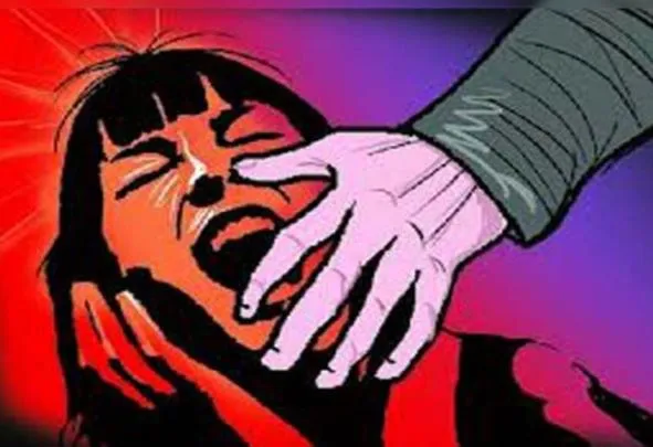 एक माह तक बंधक बनाकर नाबालिग छात्रा से किया गैंगरेप, क्लासमेट ने किया किडनैप