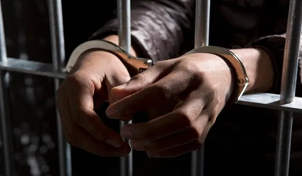 परीक्षा रद्द करवाने के लिए दी स्कूल को बम से उड़ाने की धमकी, छात्र गिरफ्तार