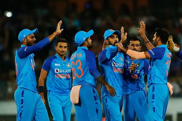 Team India : भारत ने रचा इतिहास, पाकिस्तान का तोड़ा महारिकॉर्ड…विराट कोहली ने राहुल द्रविड़ को पछाड़ा