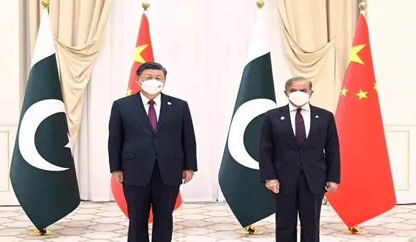 शी जिनपिंग ने की शहबाज शरीफ से अपील, कहा- CPEC पर काम कर रहे चीनी कर्मियों को कराई जाए कड़ी सुरक्षा मुहैया