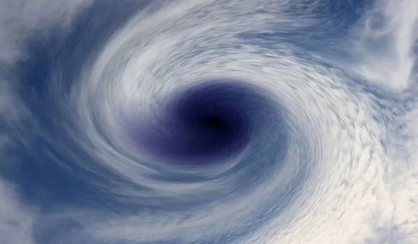 चक्रवात के खतरे के कारण पूर्वी चीन में नौका सेवा निलंबित, जापान और कोरिया पर भी हो सकता है असर