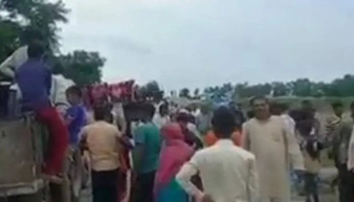 हरदोई: 36 घंटे बाद गंगा नदी से बरामद हुआ युवती का शव, भाई के सामने गुरुवार को बहन ने लगाई थी छलांग