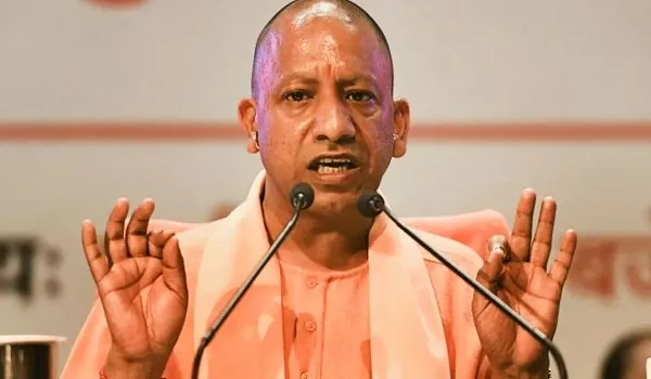 लखनऊ: सीएम योगी ने की समीक्षा बैठक, त्योहारों को लेकर दिए ये जरूरी निर्देश