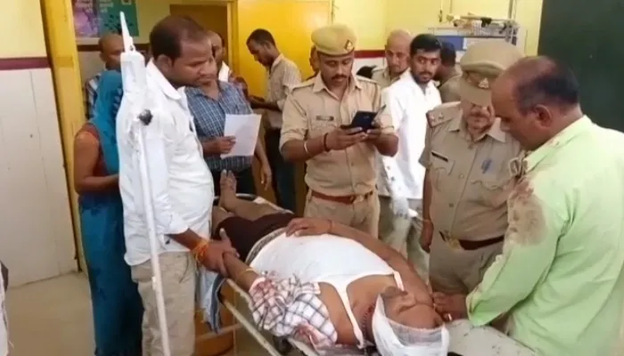 रायबरेली: दूध विक्रेता को टक्कर मारकर कार सवारों ने बरसाई गोलियां, हालत नाजुक