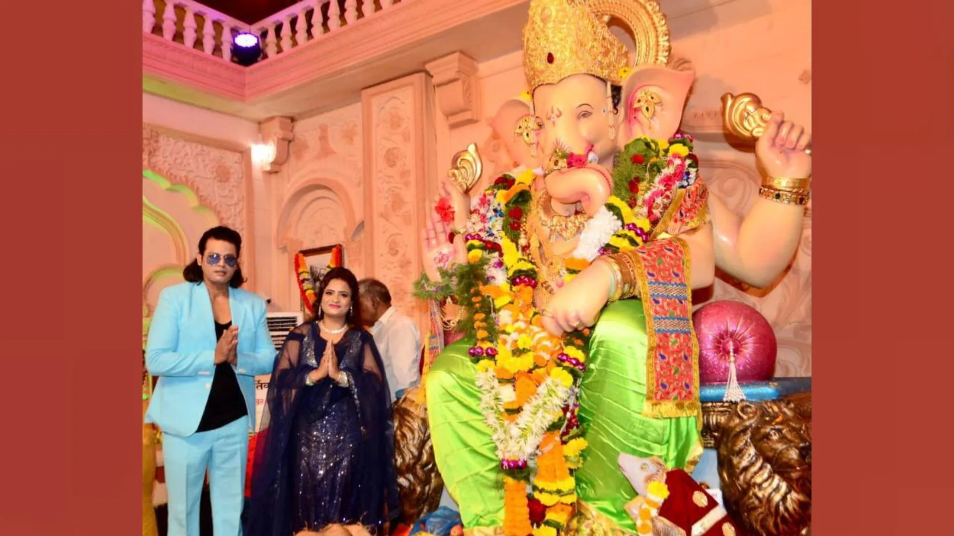 एक्टर मुकेश जे भारती और मंजू भारती ने किए गणपति बप्पा के दर्शन, मांगी खुशहाली की दुआएं