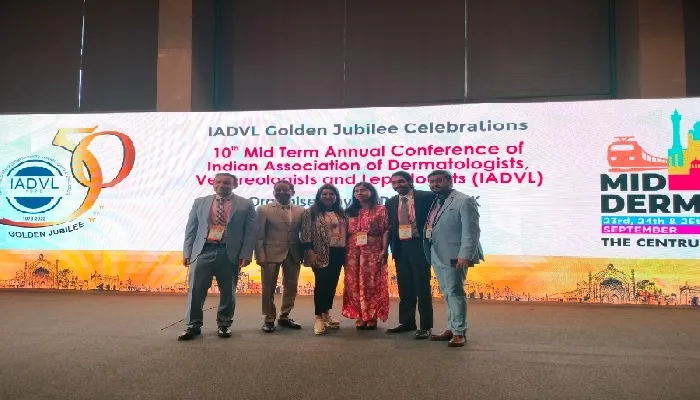 लखनऊ : मिड डर्माकॉन में बाले विशेषज्ञ,कहा- बालों में दही या अंडा न लगाएं,कोरोना के बाद बाल गिरना आम समस्या