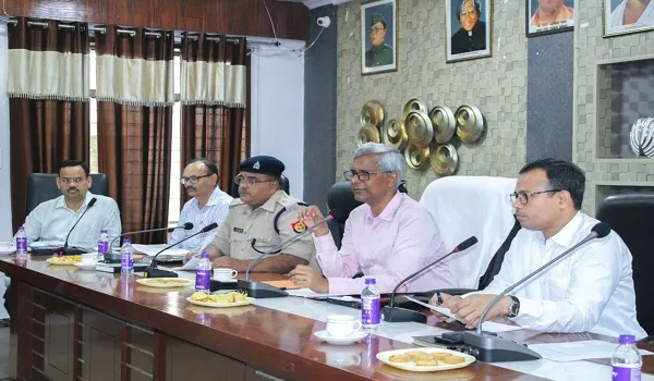 मुरादाबाद : गांधी जयंती पर होंगे विविध आयोजन, डीएम ने बैठक में दिया निर्देश