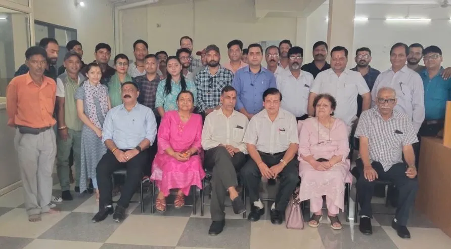 हल्द्वानी: अमृत विचार के नए कार्यालय का उद्घाटन, वैदिक मंत्रों के साथ हुआ शुभारंभ