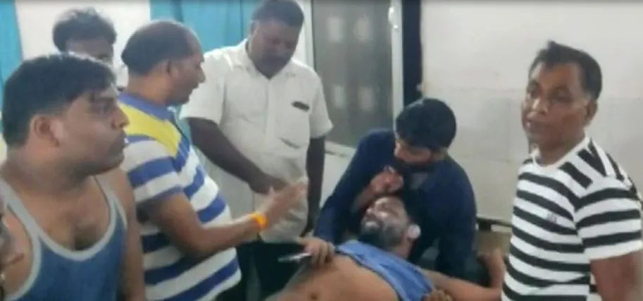 झारखंड में दुमका के बाद गढ़वा में पेट्रोल छिड़ककर जिंदा जलाने की कोशिश