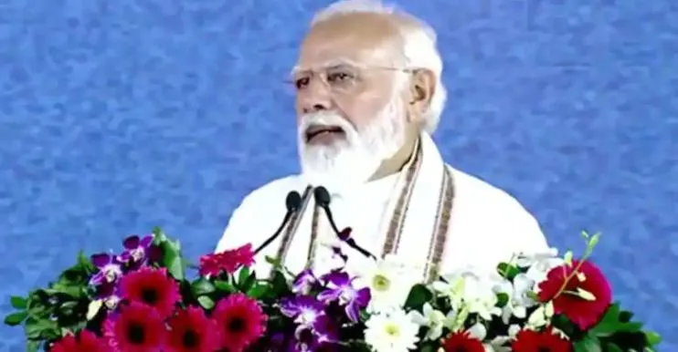 लखनऊ: पीएम के अयोध्या आगमन को लेकर डीएम ने की बैठक, दिए निर्देश