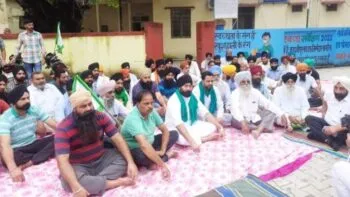 काशीपुर: पराली जलाने पर रोक के विरोध में किसानों के एसडीएम के जरिए सीएम को भेजा ज्ञापन