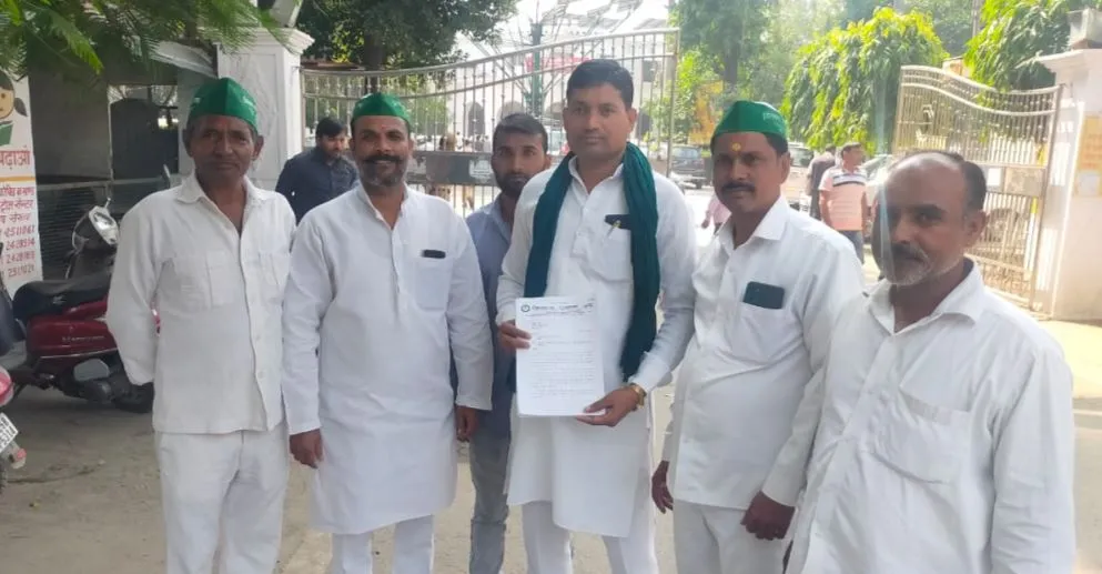बरेली: बीडीए ने एक साल पहले ली जमीन, अब तक भुगतान नहीं, डीएम से मिले किसान