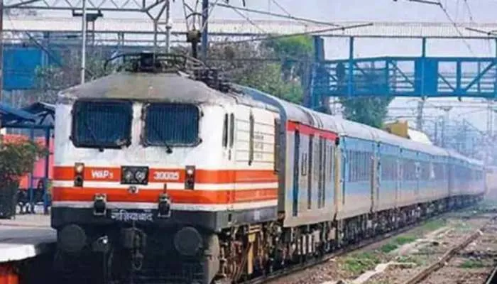गोरखपुर से होकर दरभंगा से आनंदविहार जायेगी स्पेशल ट्रेन