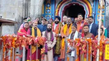 देहरादून: बाबा के दर्शन को केदारनाथ धाम पहुंचे राज्यपाल गुरमीत सिंह