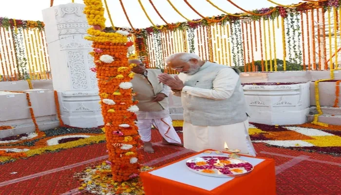 अयोध्या: कछुए की पीठ पर पहुंचा मोदी का दान किया ‘यंत्र’