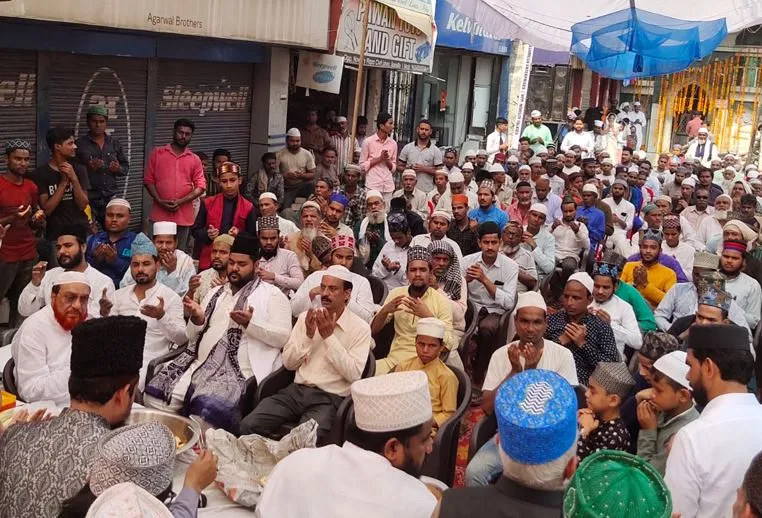 बरेली: पहलवान साहब के 206वें कुल शरीफ की रस्म हुई अदा, मुल्क में अमन चैन की मांगी गई दुआ