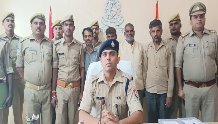 हमीरपुर: पुलिस ने मुठभेड़ कर अवैध शस्त्र बनाने की फैक्ट्री पकड़ी, चार गिरफ्तार