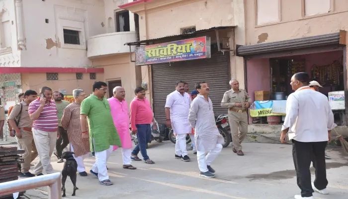 अयोध्या: राम की पैड़ी का सांसद व महापौर ने किया निरीक्षण, देखी व्यवस्थाएं