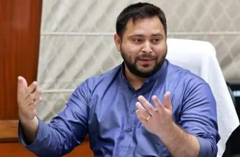 भाजपा से लड़ने के लिए अहंकार को किनारे रखना होगा: तेजस्वी यादव