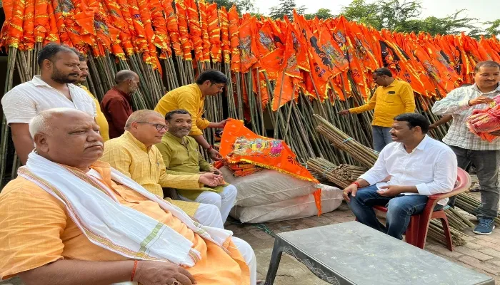 पीएम मोदी के आगमन पर अयोध्या दिखेगी भगवामय