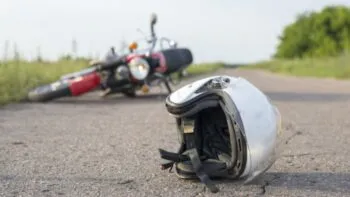 नैनीताल: नीदरलैंड के बाइकर को अज्ञात वाहन ने मारी टक्कर, खाई में गिरने से बचा