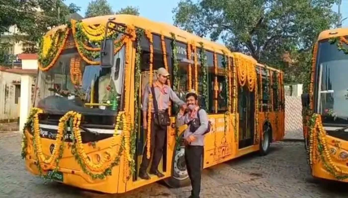 उन्नाव से कानपुर के बीच शुरू हुई ई-बस सेवा, 30 रुपये में कर सकेंगे एसी बस से सफर