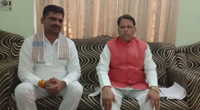 पीलीभीत: पिछड़ा वर्ग कल्याण मंत्री ने कांग्रेस पर कसा तंज, बोले- हुजूर आते-आते बहुत देर कर दी…