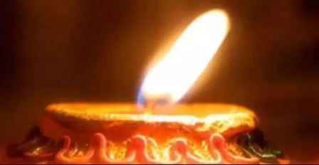 Diwali 2022: मोहाली में प्रज्ज्वलित हुआ दुनिया का सबसे बड़ा दीया, 10 हजार लोगों ने किया तेल दान