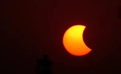 Surya Grahan 2022: समाप्त हुआ सूर्य ग्रहण, अब 8 नवंबर को होगा साल का आखिरी चंद्र ग्रहण