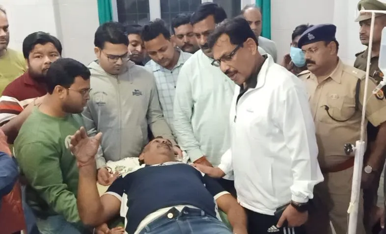 बिजनौर: महिला से चेन लूटकर भाग रहे बदमाशों ने भाजपा नगर अध्यक्ष के भाई को मारी गोली