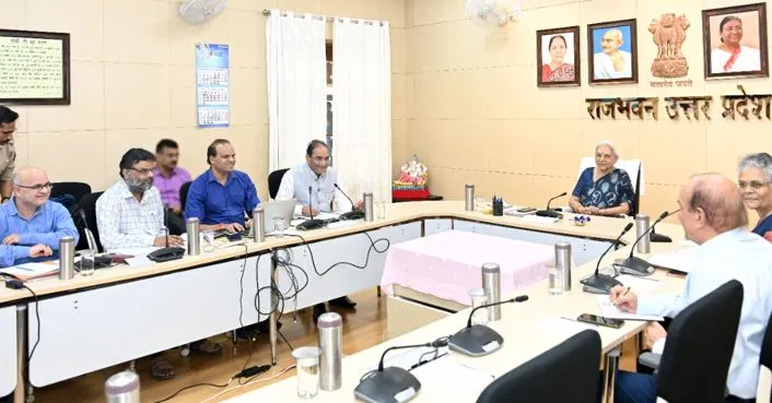 बरेली: विवि के छात्रावास में हो बायोगैस, आटोमैटिक किचन की सुविधा- आनंदीबेन पटेल