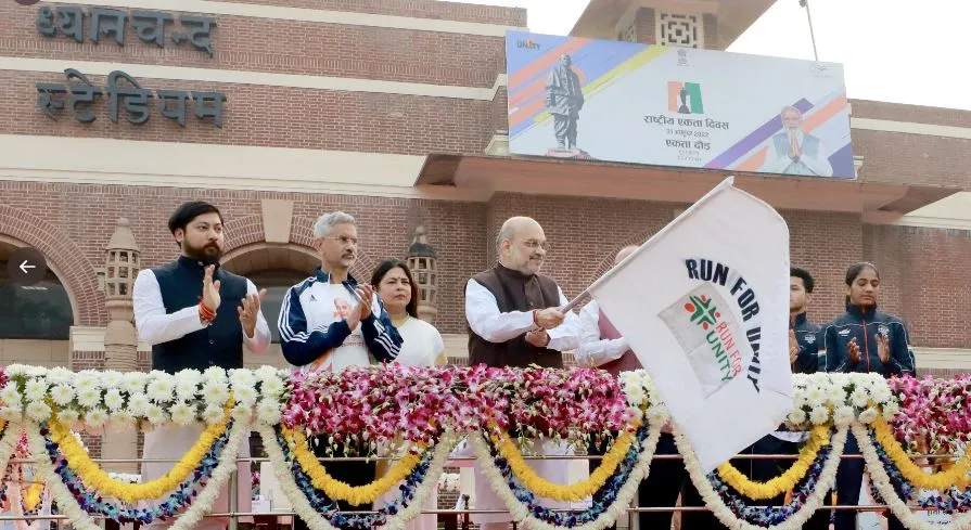 अमित शाह ने ‘रन फॉर यूनिटी’ को दिखाई हरी झंडी, बोले- सरदार पटेल ने साकार किया अखण्ड भारत का सपना