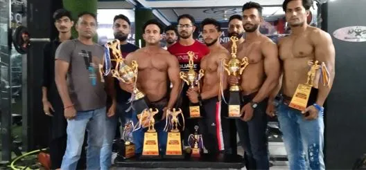 बरेली: शादाब अहमद खान बने मिस्टर यूपी ओवरऑल चैंपियन