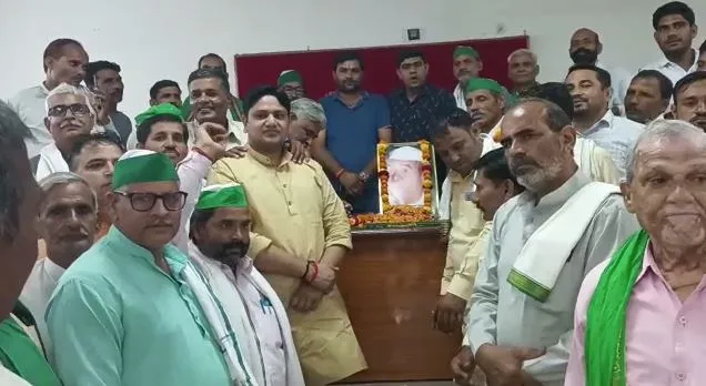 मथुरा: किसानों के मसीहा की जयंती पर ऐलान, समस्याओं को अनदेखा करने वालों का होगा घेराव