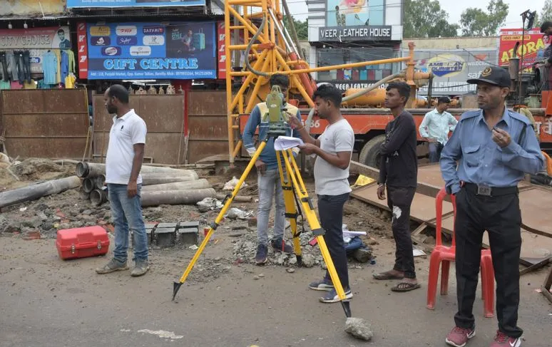 बरेलीः दिवाली में कुतुबखाना तक उखड़ेगी सड़क, छोटे व्यापारी ज्यादा प्रभावित