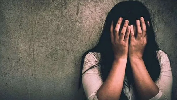 शाहजहांपुर: प्रेम जाल में फंसाकर सहेली के भाई ने किशोरी से किया दुष्कर्म