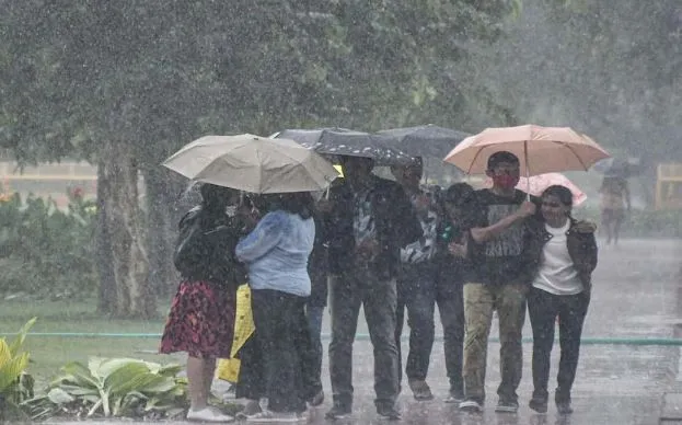 बरेली: पूरे दिन हुई वर्षा, 60 मिमी गिरा पानी, माइनस 11 डिग्री लुढ़का अधिकतम तापमान