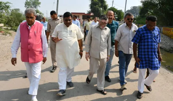 बरेली: अब नहीं लगेगा श्मशान भूमि रेलवे फाटक पर जाम, डीआरएम ने किया निरीक्षण