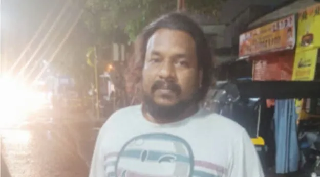 कॉलेज छात्रा से छेड़छाड़, वाहन के साथ 500 मीटर तक घसीटा, गिरफ्तार