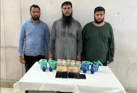 आतंकी हमले की साजिश रचने के आरोप में तीन गिरफ्तार, चार ग्रेनेड समेत कई समान बरामद
