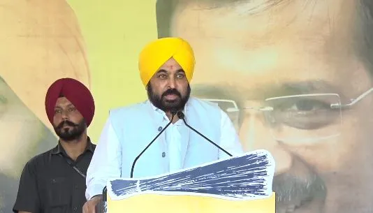 कांग्रेस और भाजपा पर जमकर बरसे पंजाब के मुख्यमंत्री, कही ये बड़ी बात
